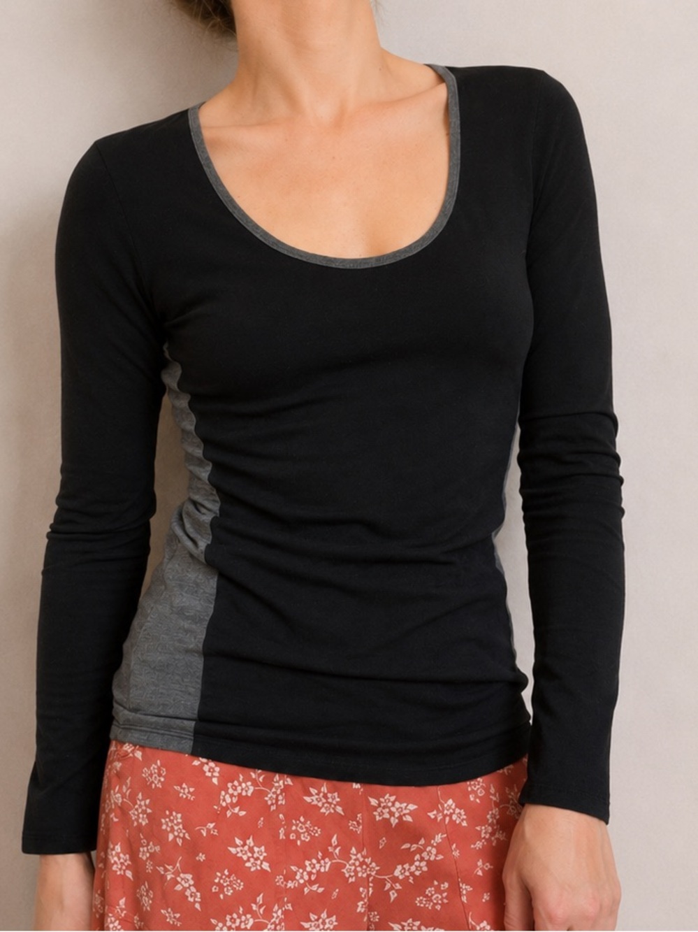 PattyBoutik Black & Gray Colorblock Long Sleeve Top – Medium